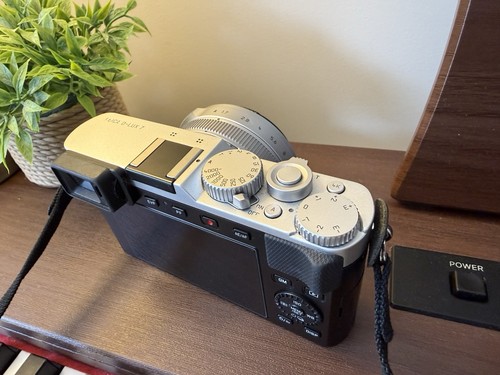 Leica lux 17mp compact - leica, d-lux