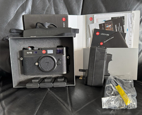 Leica black digital - leica,