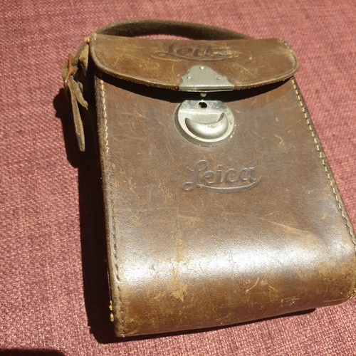 Leica etrin case - studs,