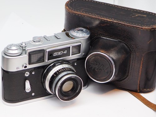 Fed 35mm rangefinder camera - 4,