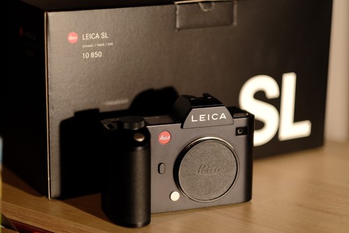 Leica mirrorless - sl, 601)