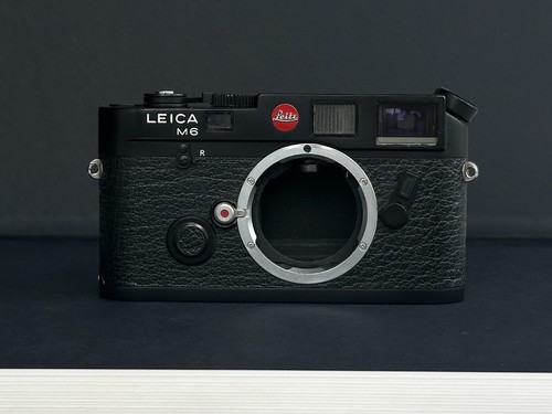 Leica classic rangefinder - m6,