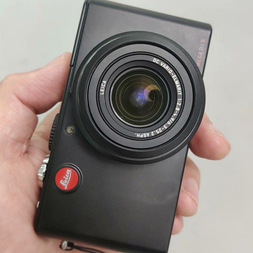 Leica lux 10mp digital - 3,
