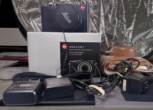 Leica lux compact digital - d-lux,
