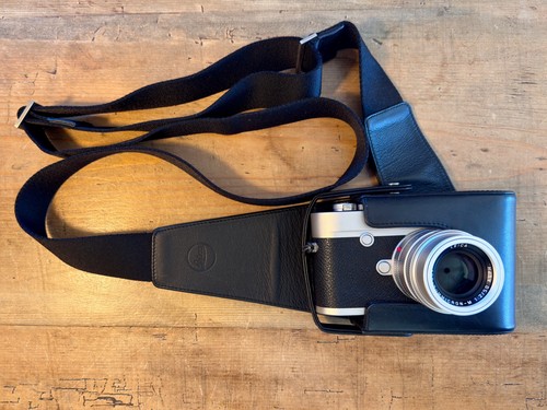 Leica holster black - leica,