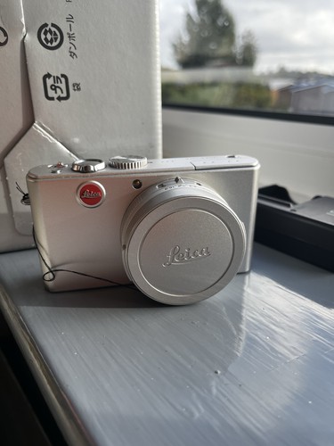 Leica lux digital camera - d-lux,