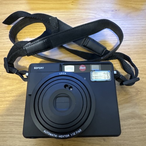 Leica sofort instant camera - sofort,